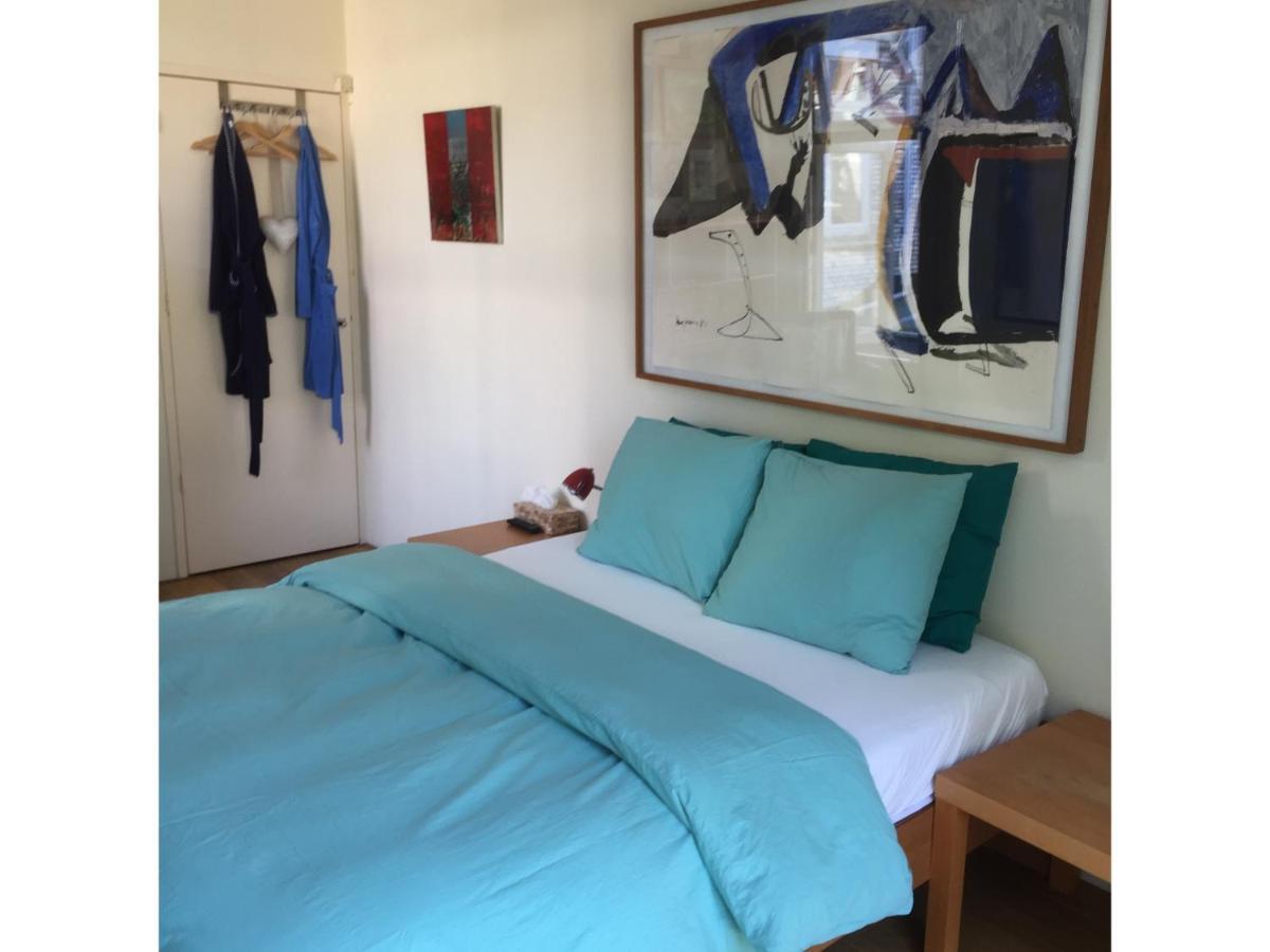 Bed & Breakfast Leonie The Hague Exterior photo