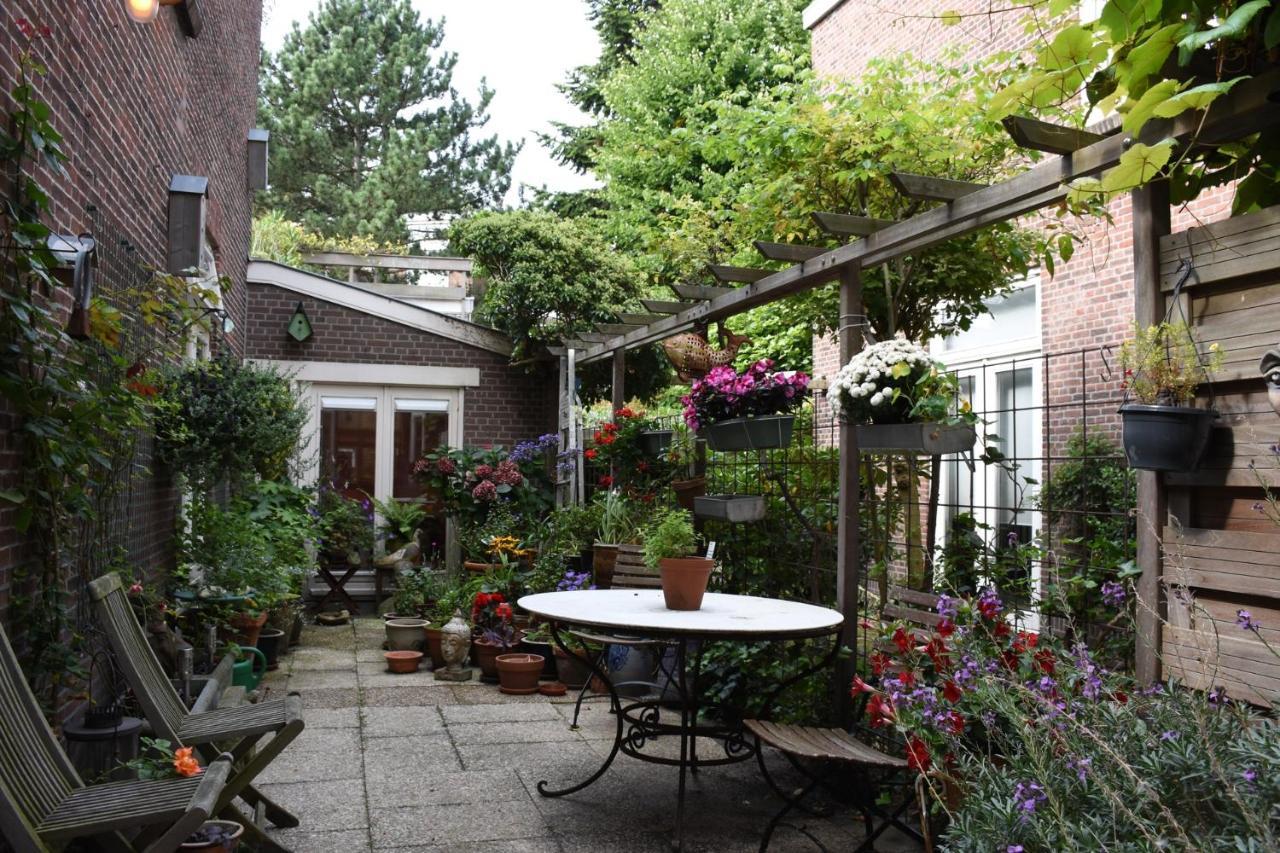 Bed & Breakfast Leonie The Hague Exterior photo